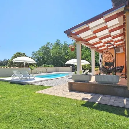 Casa Dora