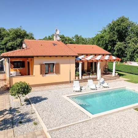 Casa Dora Bužinija